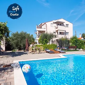 Zaton Apartman